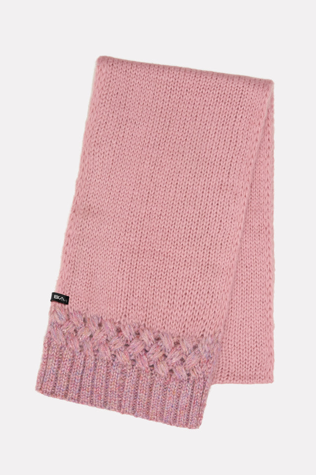 Sciarpa Donna rosa in morbida maglia fitta, con bordatura in tinta ed estremità glitter.