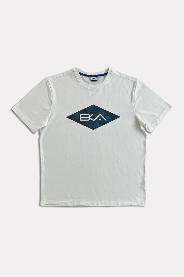 T-shirt in jersey di cotone elasticizzato, fresca e comoda, bianca con stampa logo BKA coordinata al pantaloncino.