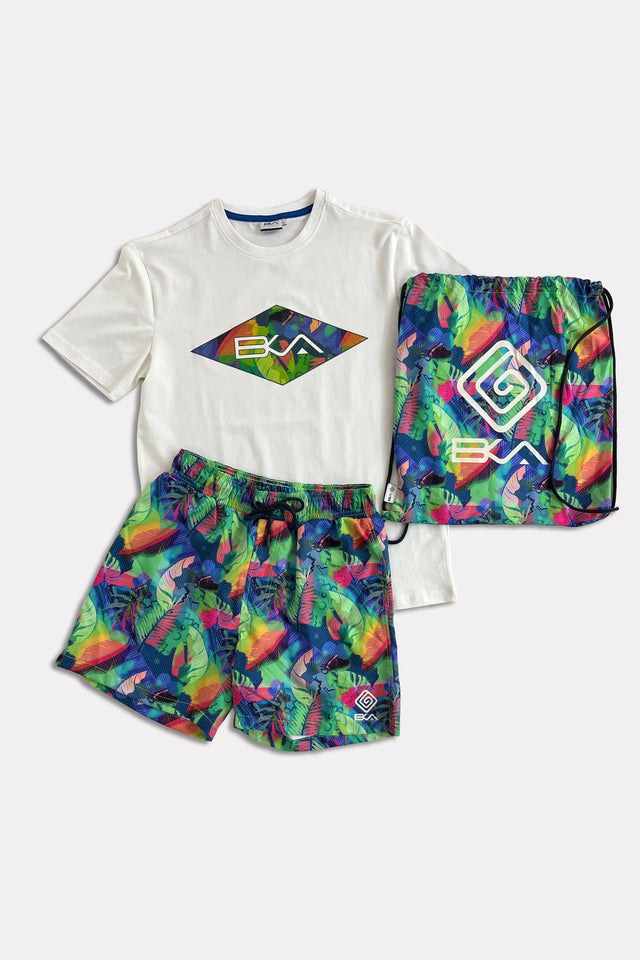 Set mare uomo in stampa coordinata Pixel multicolor, composto da costume, t-shirt e pratica sacca portatutto.