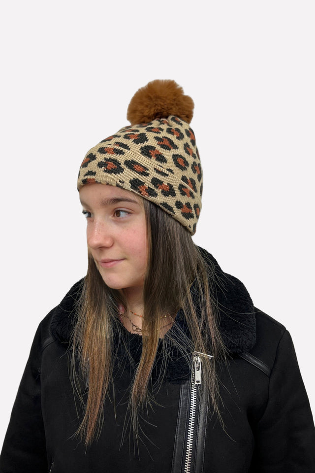 Berretto Bimba Diva Eco Pon indossato lato